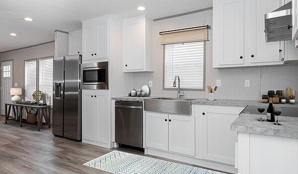 Lifestyles / The Ultimate Shower 22LFS16763BH Interior 115491