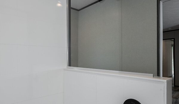 Pinnacle Series / The Smokey 22PCL16763AH Bathroom 137742