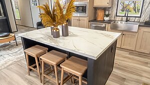 Pinnacle Series / The Smokey 22PCL16763AH Kitchen 135023