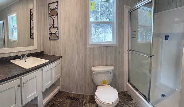 GEM Series / Amber 56GEM16663AH Interior 131556