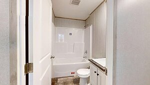 GEM Series / Peridot 66 5616-639 Interior 112825