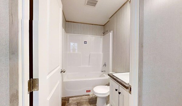 GEM Series / Peridot 66 5616-639 Interior 112825