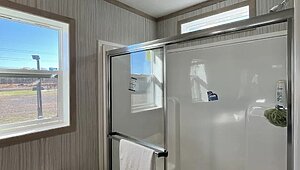 GEM Series / Sapphire 56GEM16663BH Interior 131593