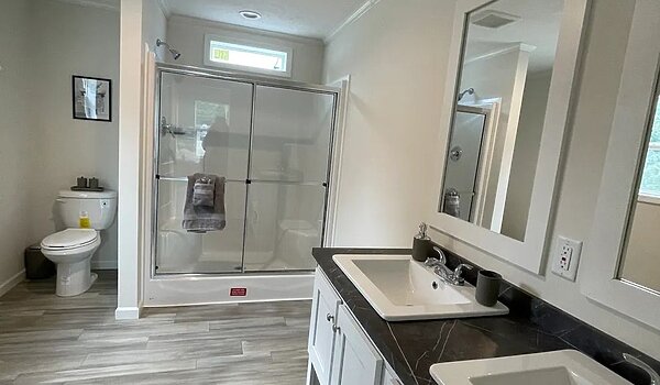 GEM Series / Moonstone 56 56GEM28563AH Interior 131648