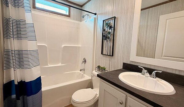 GEM Series / Apatite 56GEM28403BH Interior 131520