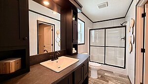 GEM Series / Diamond 56GEM28523BH Interior 131683