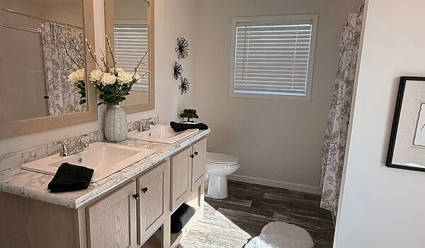 GEM Series / Tourmaline 56GEM28764BH Interior 131744