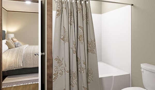 Epic Adventure / The Tuscany 56CEA16682AH Bathroom 141299