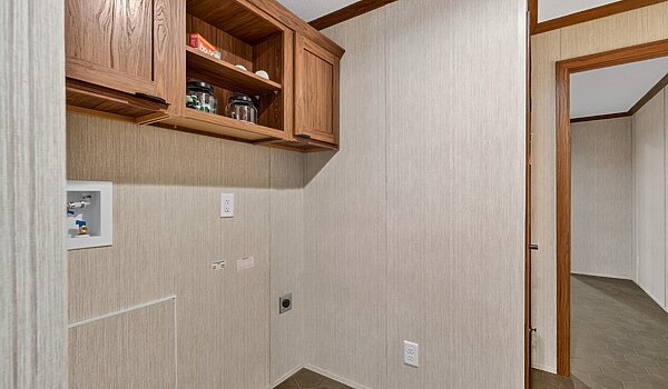 Astro Creations Singlewide / Triton 16682B Interior 130549
