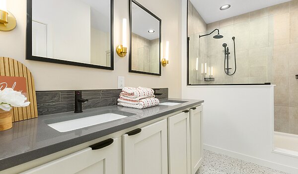 Pinecrest Elite (Mod) / Kiawah 28623AM Bathroom 147056