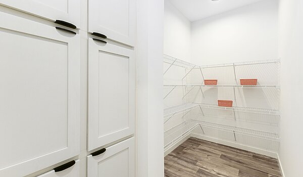 Pinecrest Elite (Mod) / Kiawah 28623AM Kitchen 147048