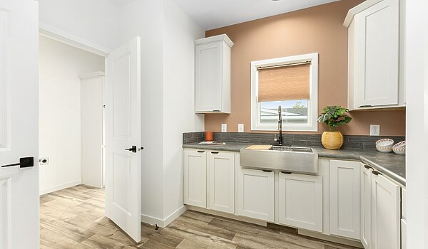 Pinecrest Elite (Mod) / Kiawah 28623AM Kitchen 147043
