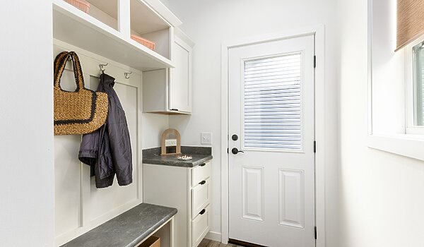 Pinecrest Elite (Mod) / Kiawah 28623AM Utility 147061