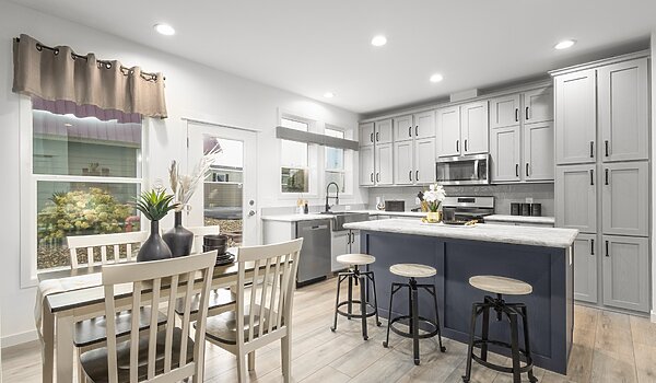 Pinecrest Elite (Mod) / Prairie Dunes 28563BM Kitchen 147066