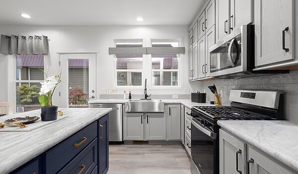 Pinecrest Elite (Mod) / Prairie Dunes 28563BM Kitchen 147069