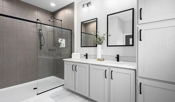 Pinecrest Elite (Mod) / Pine Valley 28523AM Bathroom 147106