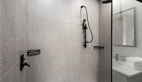 Pinecrest Elite (Mod) / Pine Valley 28523AM Bathroom 147109