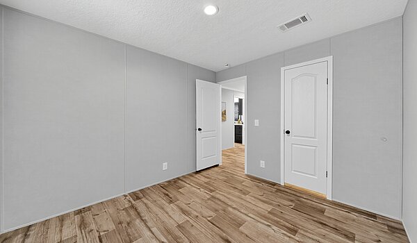 Blazer-Bravo / Vantage 32563N Bedroom 147161
