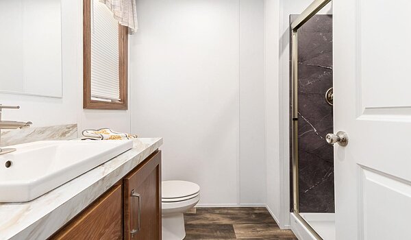 Blazer Select / Elite 4 28483E Bathroom 147340