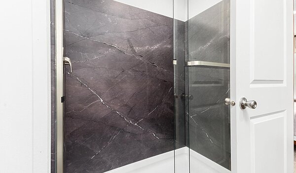 Blazer Select / Elite 4 28483E Bathroom 147342