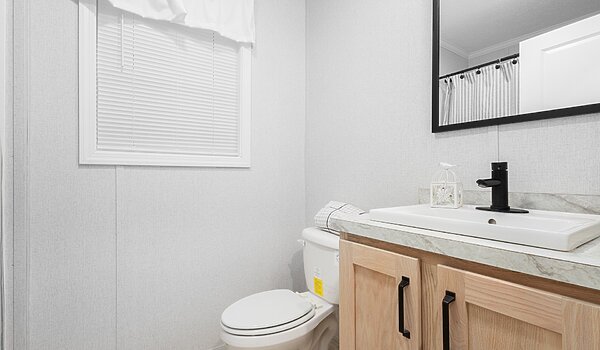 Blazer Select / Elite 5 28522A Bathroom 147394