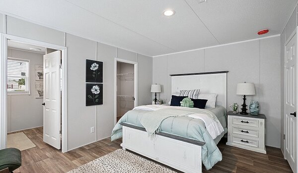 Blazer-Bravo / Valor 16763N Bedroom 147430