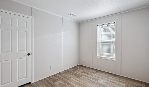 Blazer-Bravo / Valor 16763N Bedroom 147437