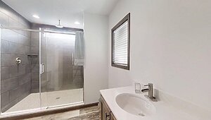 Landmark Series / Willowood 9L32764B (2LM1023-V) Interior 129180