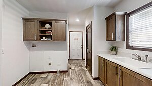 Landmark Series / Willowood 9L32764B (2LM1023-V) Interior 129182