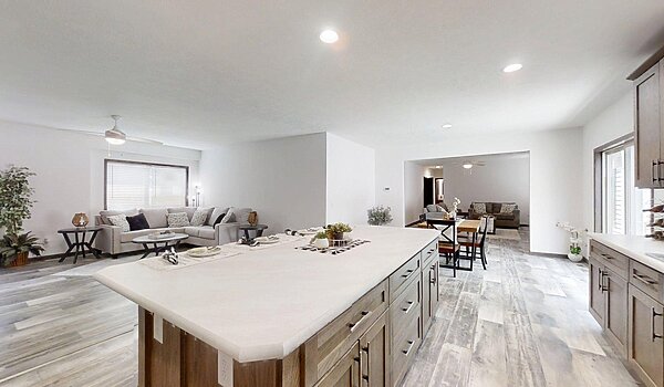 Landmark Series / Willowood 9L32764B (2LM1023-V) Interior 129172