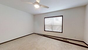 Landmark Series / Willowood 9L32764B (2LM1023-V) Interior 129177