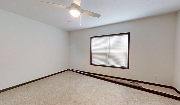 Landmark Series / Willowood 9L32764B (2LM1023-V) Interior 129177