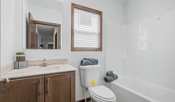 Landmark Series / Willowood 9L32764B (2LM1023-V) Bathroom 130023