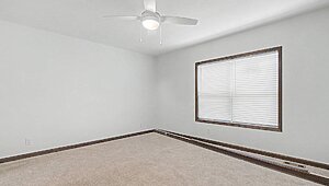 Landmark Series / Willowood 9L32764B (2LM1023-V) Bedroom 130017