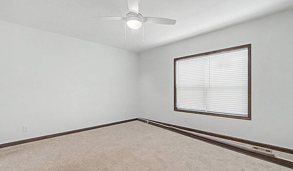 Landmark Series / Willowood 9L32764B (2LM1023-V) Bedroom 130017