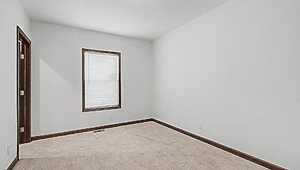 Landmark Series / Willowood 9L32764B (2LM1023-V) Interior 130018
