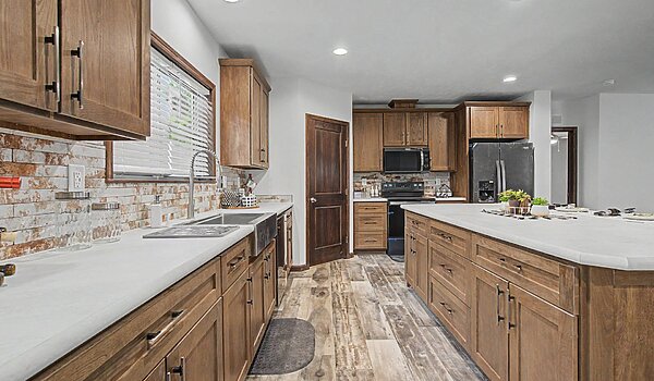 Landmark Series / Willowood 9L32764B (2LM1023-V) Kitchen 130011