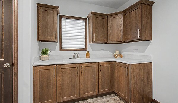 Landmark Series / Willowood 9L32764B (2LM1023-V) Interior 130025