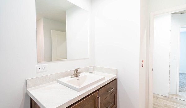 Landmark Flex / 2LM2420-P Bathroom 99876