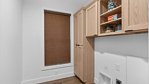 Landmark Series / Luxus 9L46684A Interior 123592