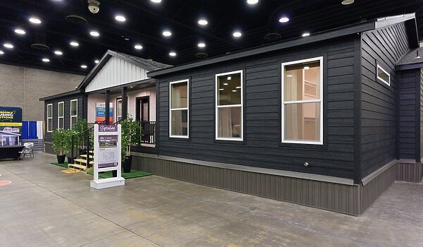 Landmark Series / Luxus 9L46684A Exterior 123594