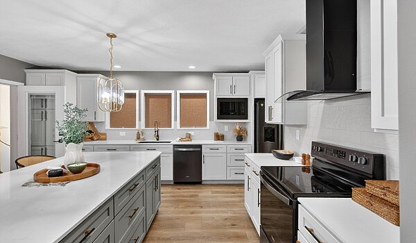 Landmark Series / Luxus 9L46684A Interior 123574