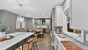 Landmark Series / Luxus 9L46684A Interior 123575