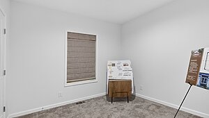 Landmark Essence / 21 32604B Interior 125533