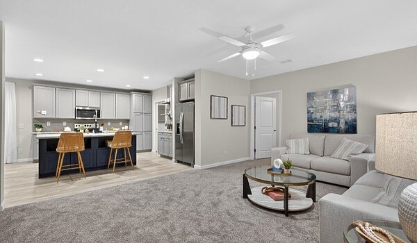 Landmark Essence / 21 32604B Interior 125522