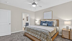 Landmark Essence / 21 32604B Interior 125530