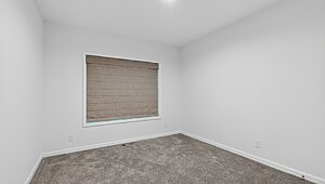 Landmark Essence / 21 32604B Interior 125531