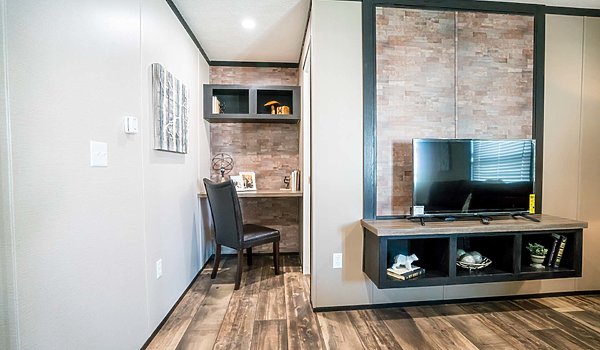 LH Waverly Crest / 28563C Interior 38255