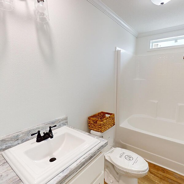 ON CLEARANCE / PRI3284-2010 with 8 foot Sidewalls 4+2 Bathroom 104040