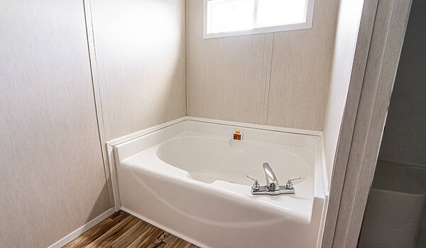 The ARC 8000 9000 / ARC1680-8016 Bathroom 118135